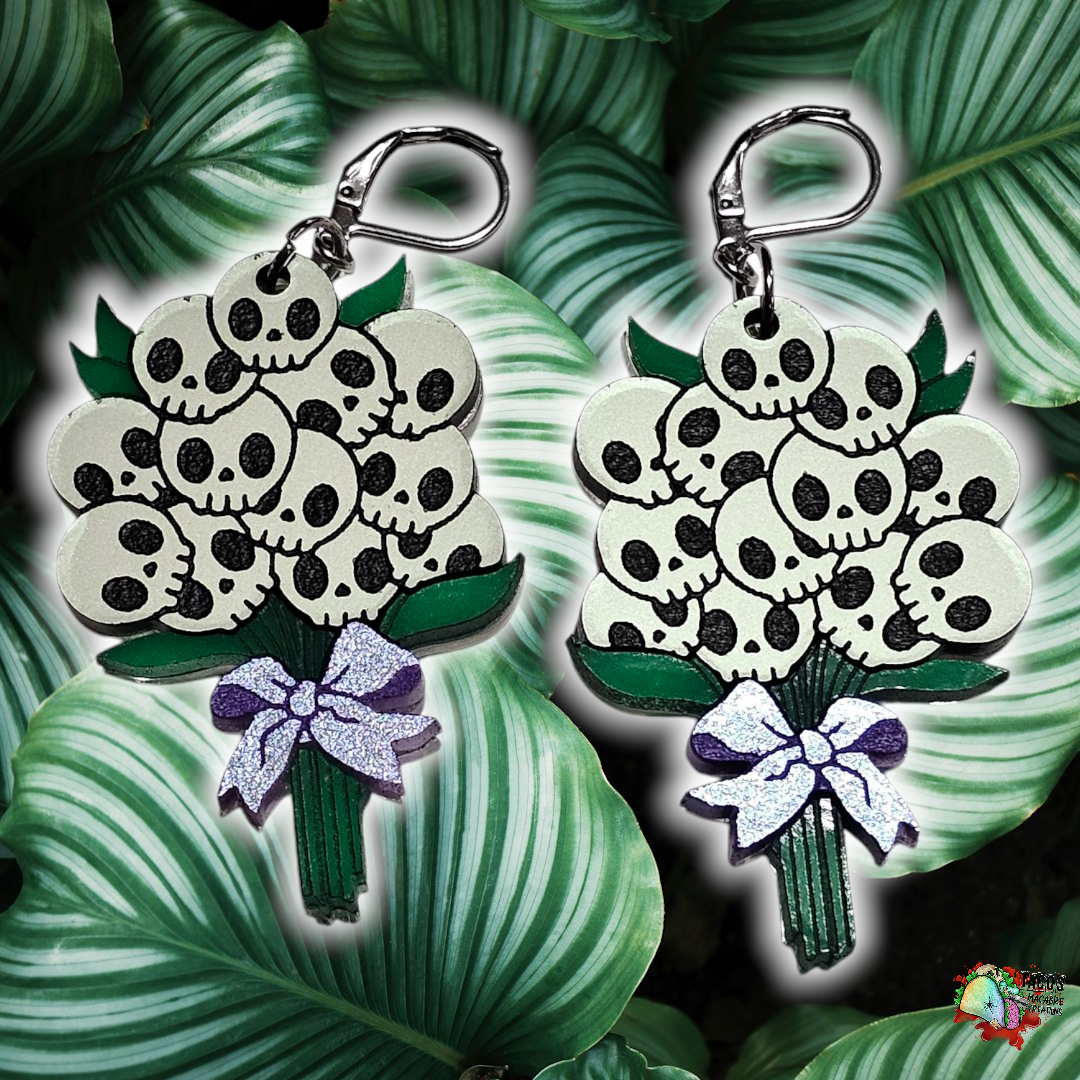 Skull-quet bouquet earrings 💐