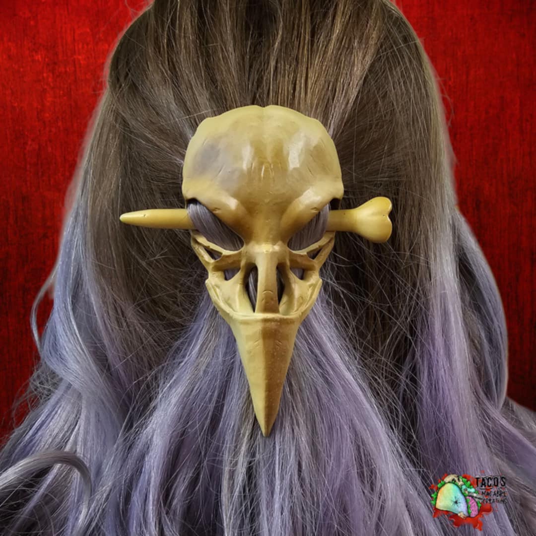 Raven skull hair pin