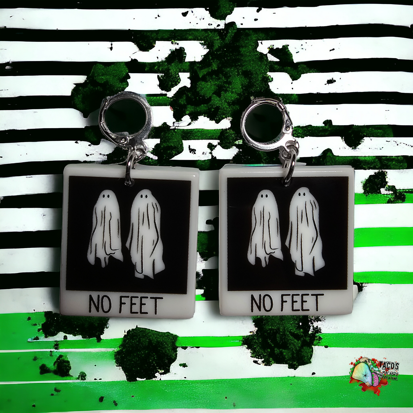No feet earrings