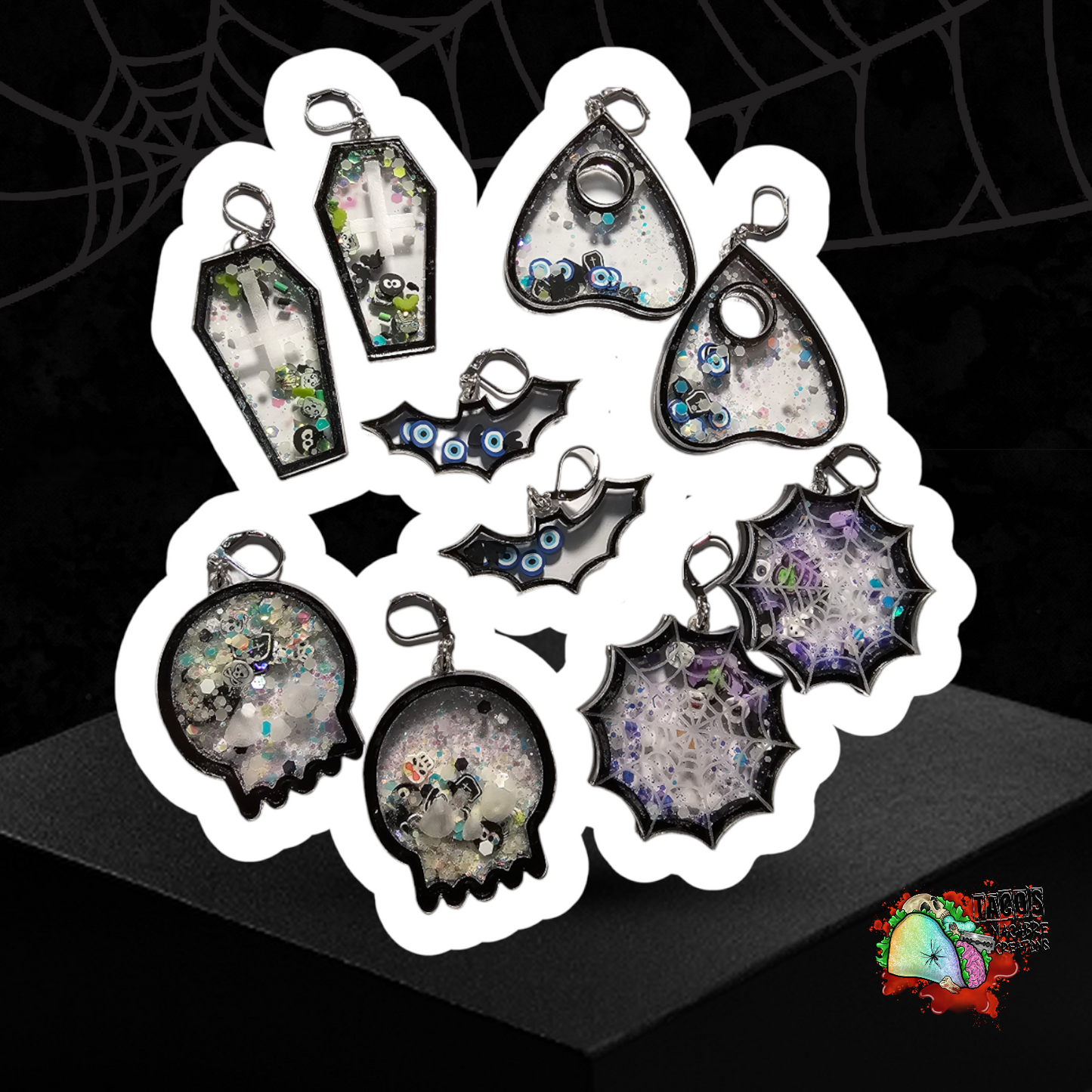 Spoopy shaker earrings