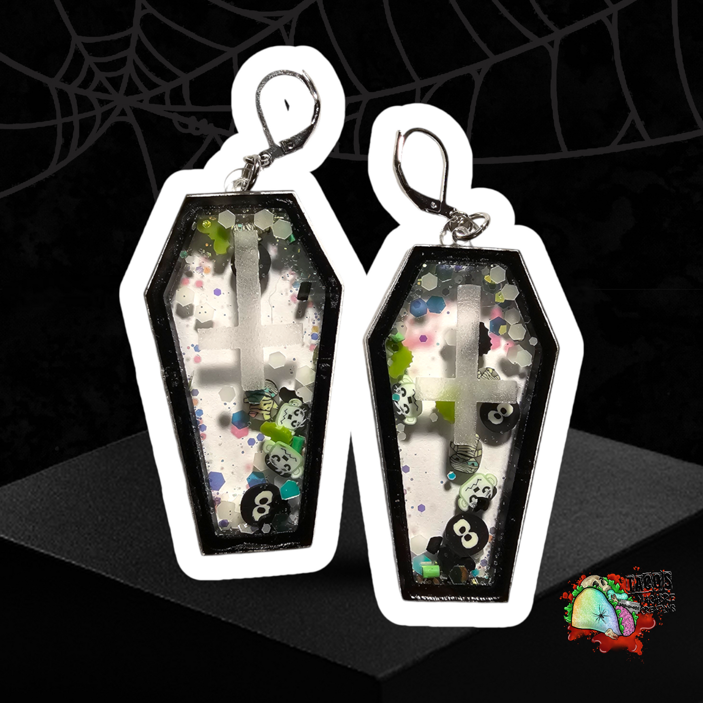 Spoopy shaker earrings