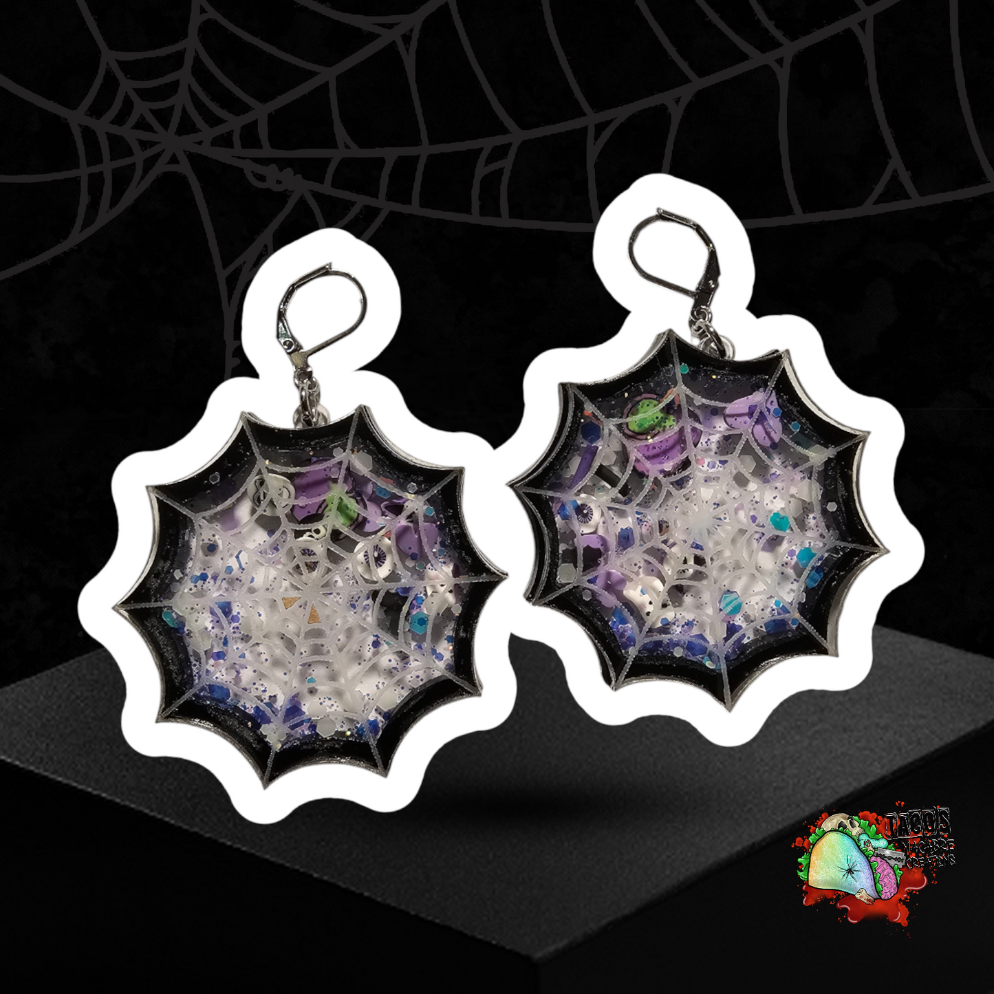 Spoopy shaker earrings