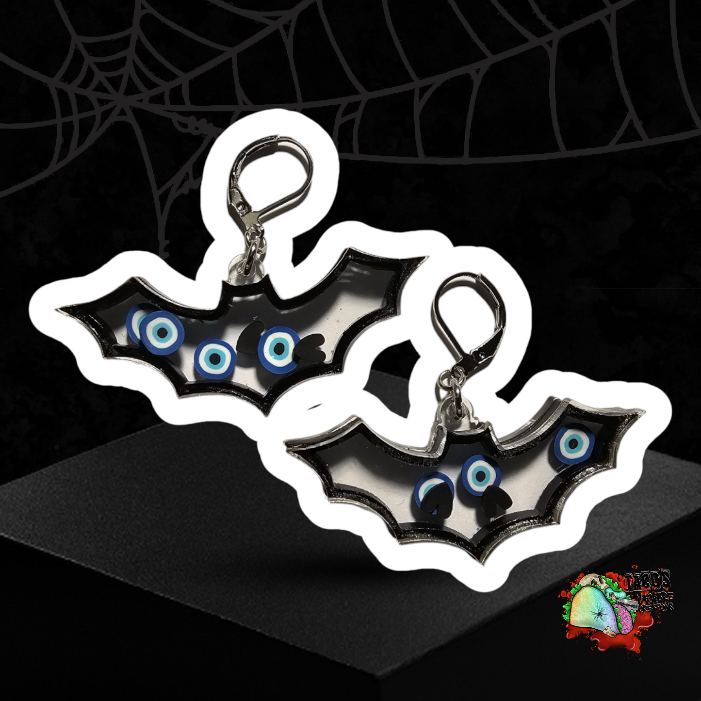 Spoopy shaker earrings