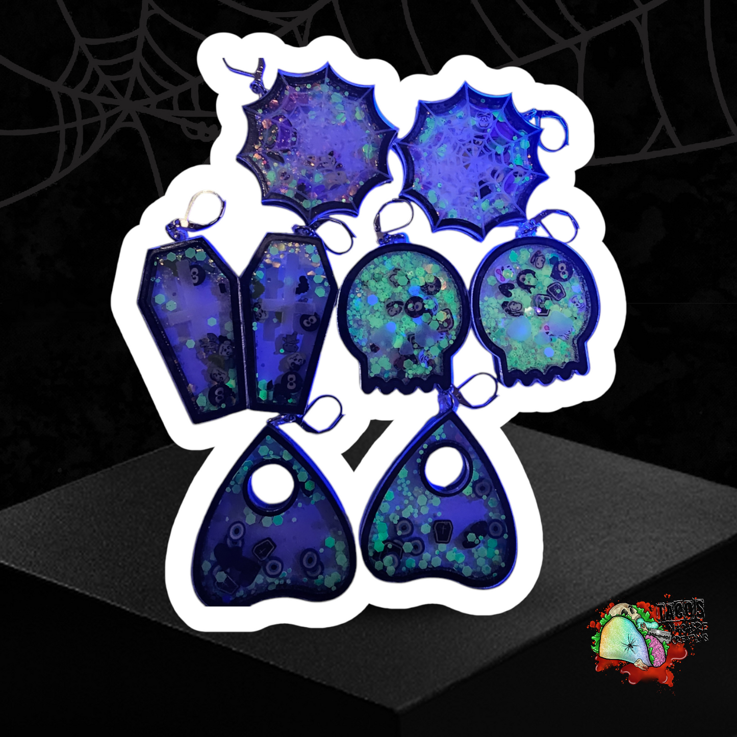 Spoopy shaker earrings