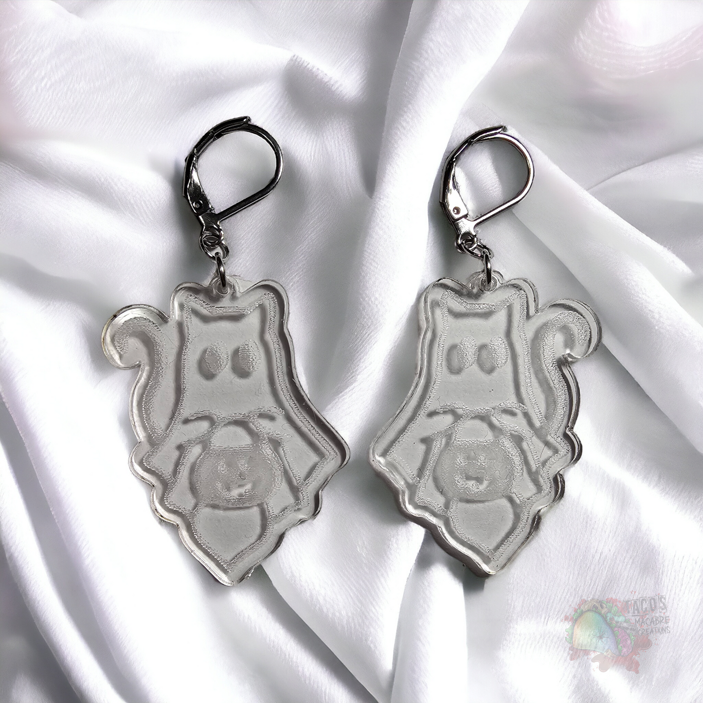 Ghost kitties (and a bat)