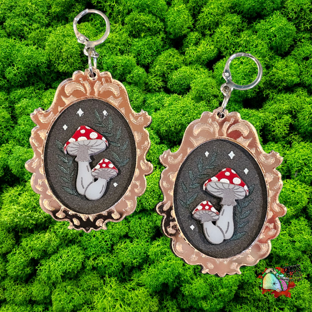 Mini Curiosity earrings