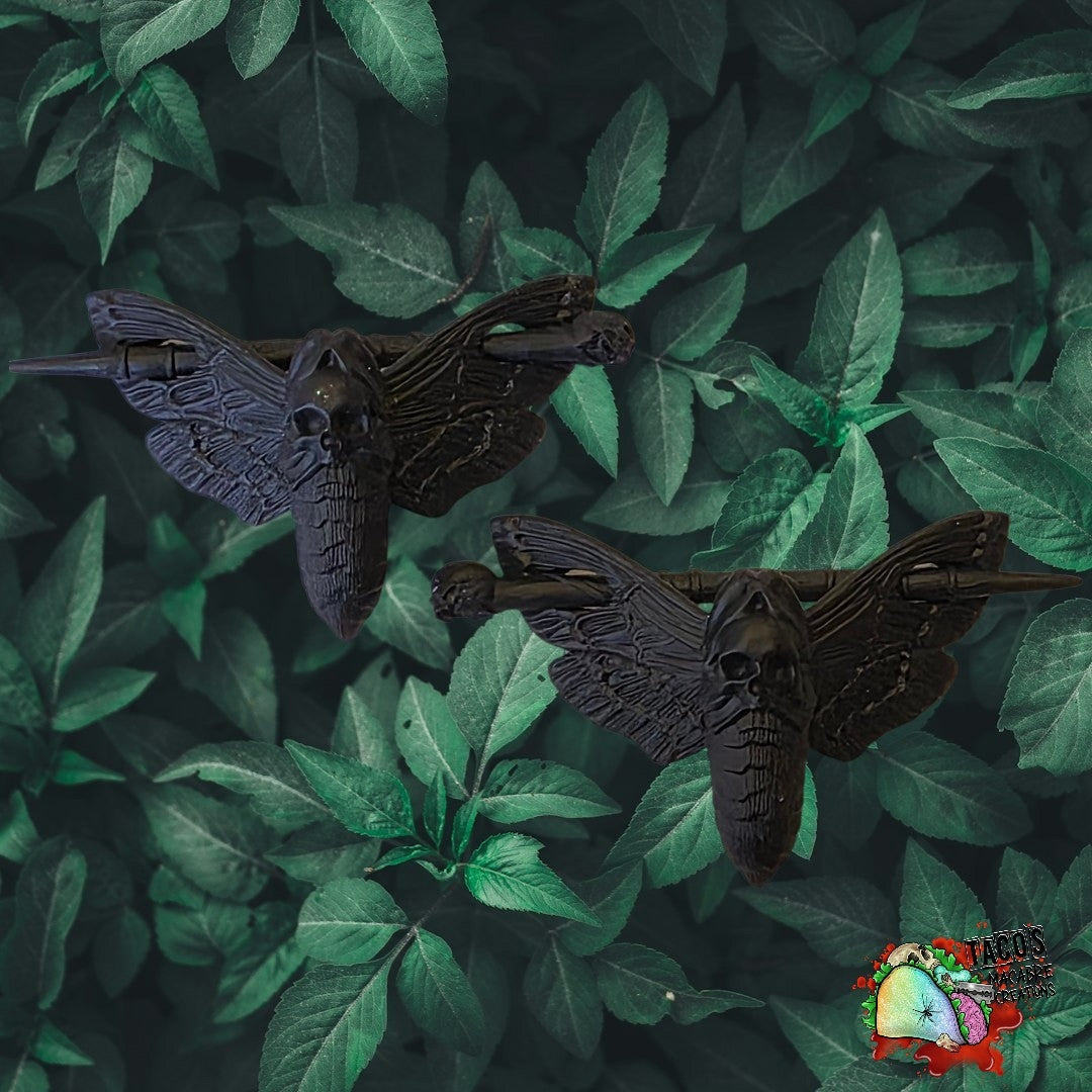 Medium moth hair pin