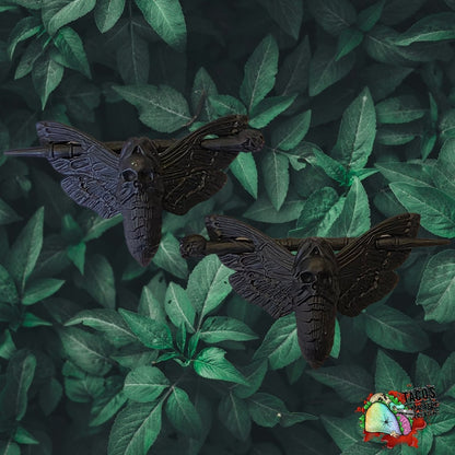 Medium moth hair pin