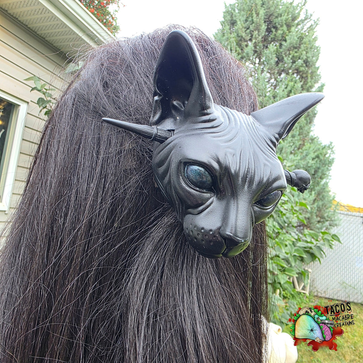 Sphynx cat hair pin